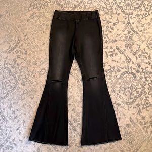 Black Bell Bottom Pull on Jeans - Size M!